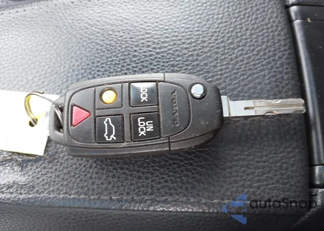 2013 Volvo Xc90 3.2 R-Design/3.2 R-Design Platinum/3.2 R-Design Premier Plus z USA, uszkodzony, nr VIN YV4952CF9D1632562